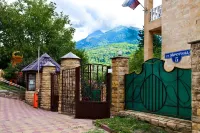 Utomlennyie Solntsem Hotel