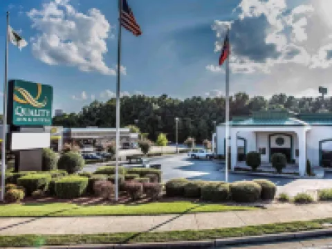 Quality Inn & Suites Stockbridge Atlanta South I-75 Hotels in Stockbridge