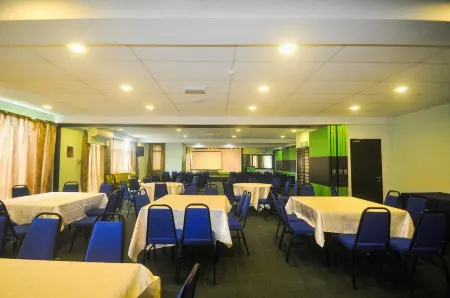 Hotel de Angsana Johor Bahru Отели рядом с достопримечательностью «Taman Mount Austin»