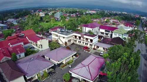 Sapadia Hotel Kotamobagu - 2-Star