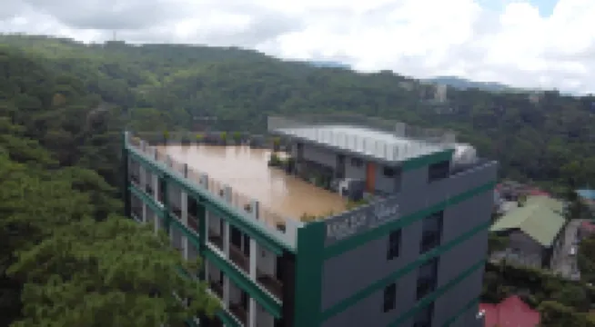 阿爾維亞飯店及公寓 約翰海軍營森林度假園區（Camp John Hay）附近的飯店