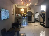 Class Hotel