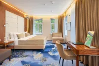 V Hotel&Rooftop Lounge Hotel - Pools
