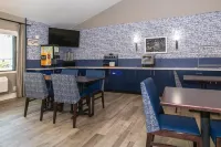 AmericInn by Wyndham Rapid City - breakfast