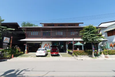 Medio de Pai Hotels in Pai City Center