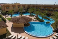 Montrose Hotel Kuwait - Pools