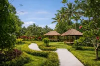 Nirvana Hotel Resort Tetebatu