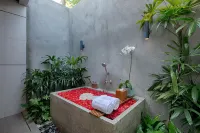 Taman Dharmawangsa Suites - Villas