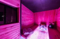 Galaxy 3BR Modern Home with Fireplace Outdoor Spa - spa