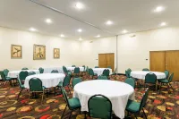 Days Inn by Wyndham Lexington