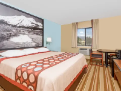 Super 8 by Wyndham Dillon/Breckenridge Area Hotels in Silverthorne