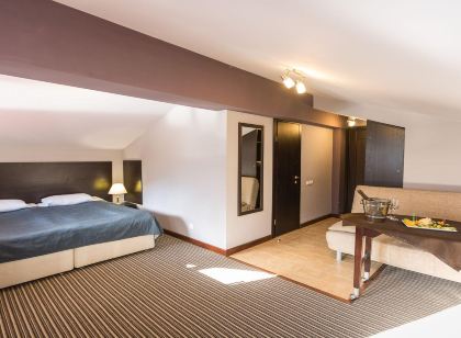 Kristall Hotel