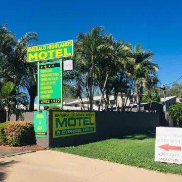 Emerald Highlands Motel
