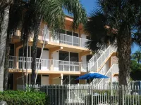 Canada House Pompano Beach Hotels in Pompano Beach