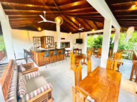 羅湖門塘勒度假村 漢班托特酒店