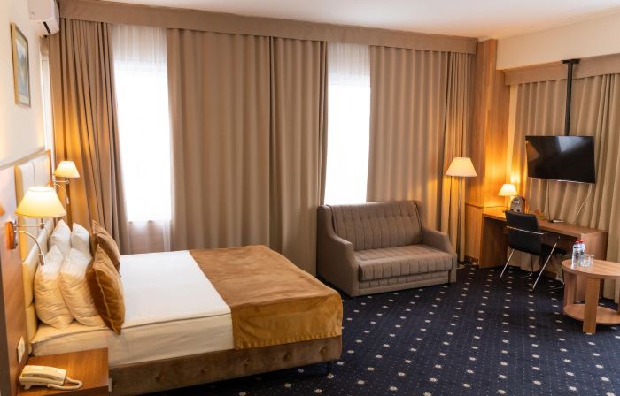 Central City Hotel (Централ Сити Отель)
