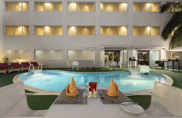 奎姆海灘温德姆華美達酒店