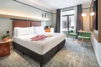 Holiday Inn Melbourne Bourke Street Mall by IHG