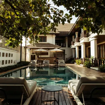 Athena Hotel Отели в г. Паксе