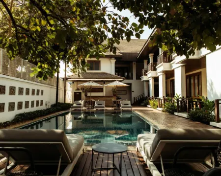 โรงแรมอาทินา โรงแรมในปากเซ