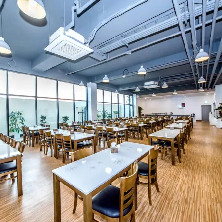 Jeju in Hotel Отели рядом с достопримечательностью «Кольватмэул Пансатоп»
