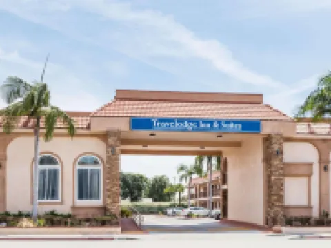 Travelodge Inn & Suites by Wyndham Bell Los Angeles Area Hotels in Bell