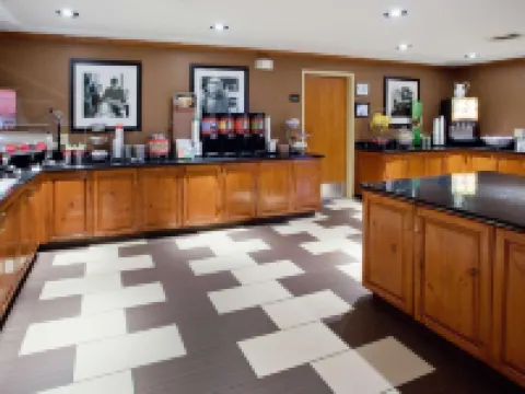 Hampton Inn & Suites Chapel Hill/Durham Hotels in Orange County
