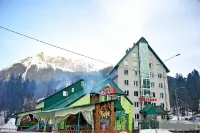 Kristall Hotel Hotels in Dombay