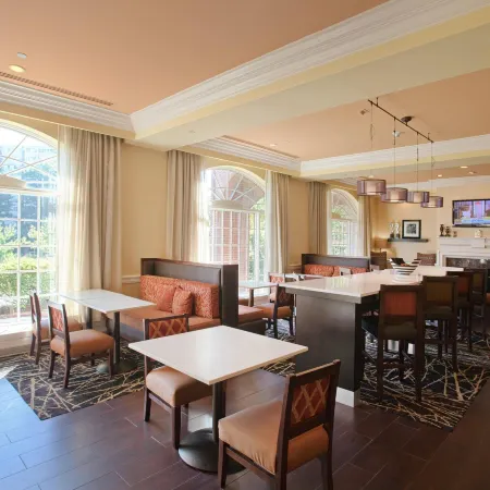 Hampton Inn & Suites Stamford