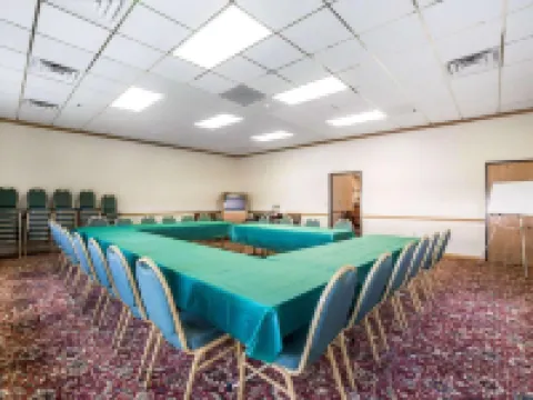 FairBridge Inn & Suites Glendive Hotels in Glendive