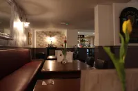 Alcester Inn - breakfast