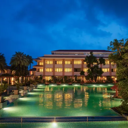 Taj Alibaug Resort & Spa, Maharashtra Отели рядом с достопримечательностью «Алибаг Бич»