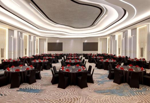 노보텔의 깔끔한 욕실 시설