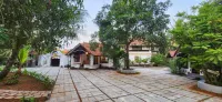 Kumarakom Tharavadu - A Heritage Hotel, Kumarakom by Perfect Stays