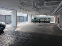 健康飯店-素坤逸107號 - 停車場