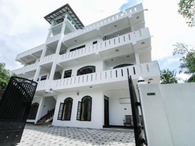 Royal Rich Villa