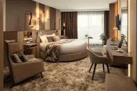 Spirit Hotel Thermal Spa - Parvekkeita