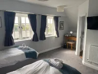 Three Bishops Inn - parcheggio