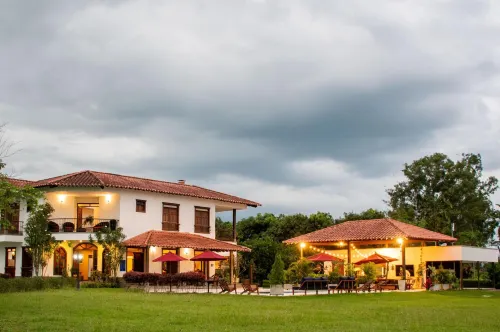 La Herencia Hotel Quindío - parking