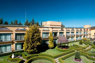 Courtyard Toluca Airport Các khách sạn ở Lerma