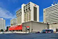 Ramada Plaza by Wyndham Regina Downtown Hotels in Regina