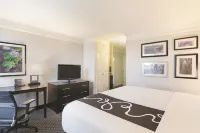 La Quinta Inn & Suites by Wyndham Austin Round Rock