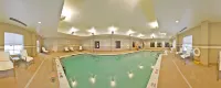 Holiday Inn Express & Suites UTICA by IHG - Pools