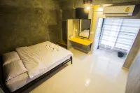 The Sky Loft Hotel Hotel a Distretto di Khlong Luang