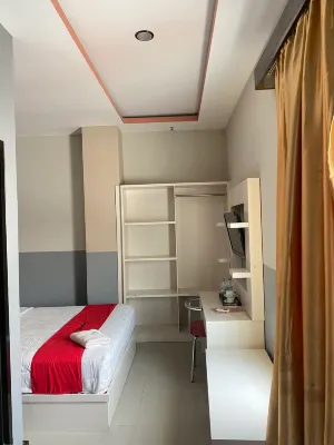 RedDoorz at Brizky Hotel Palu