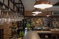 City Hotel Miskolc - Bãi đậu xe