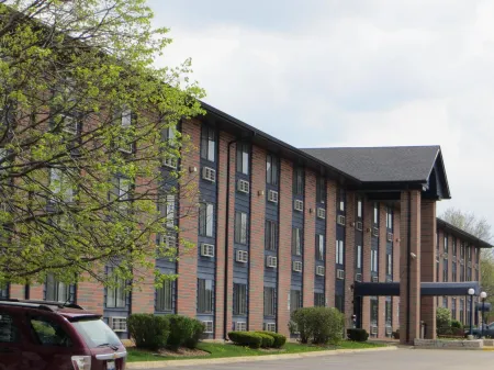 Motel 6 Elk Grove Village, IL - O'Hare