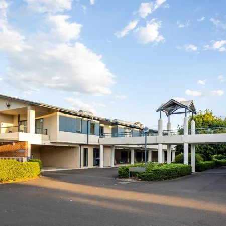 Hawkesbury Race Club Motel