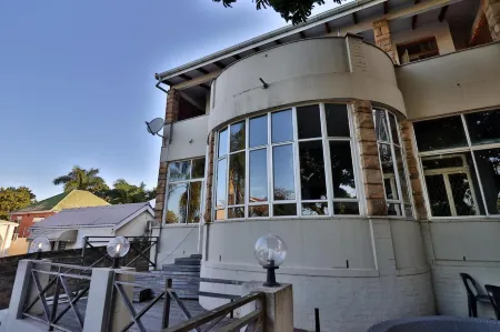 Soul House Отели в г. Береа