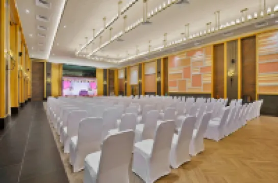 Pramod Lands End Resort, a Member of Radisson Individuals